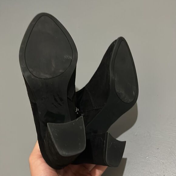 Mark Fisher Black Booties - Picture 4 of 4